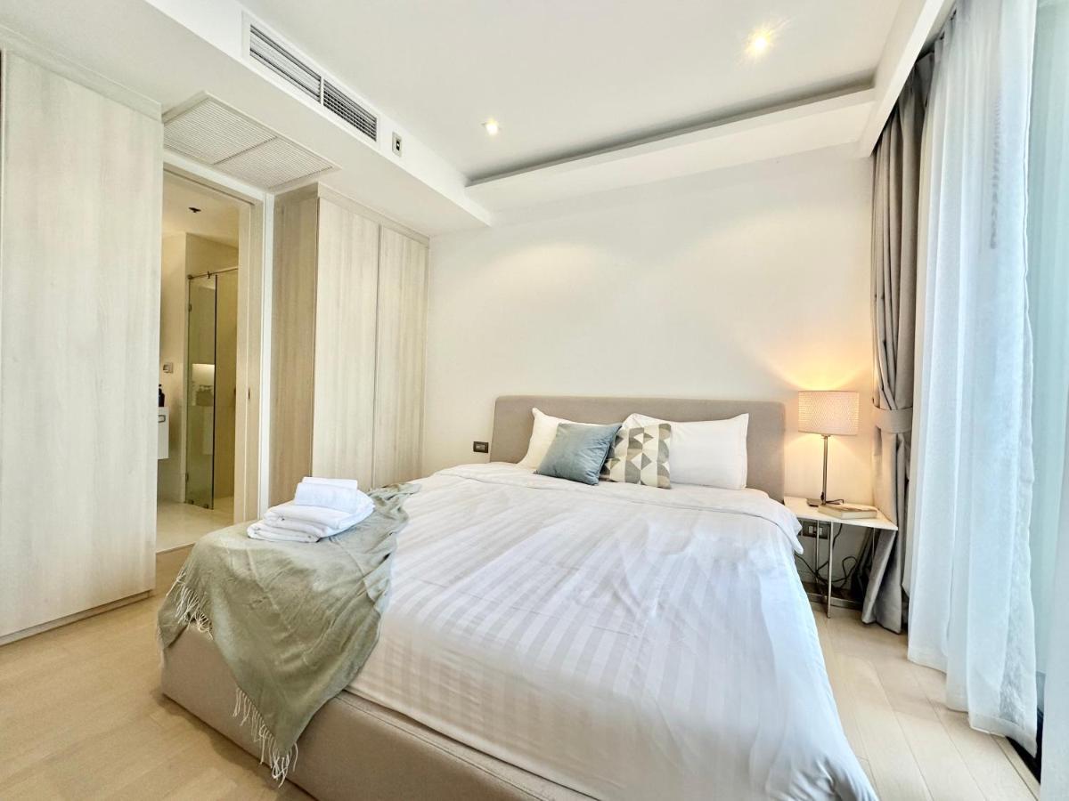 Sukhumvit 11#luxury#pool#gym#bts Nana&mrt Sukhumvit#1br#max4ppl דירה *