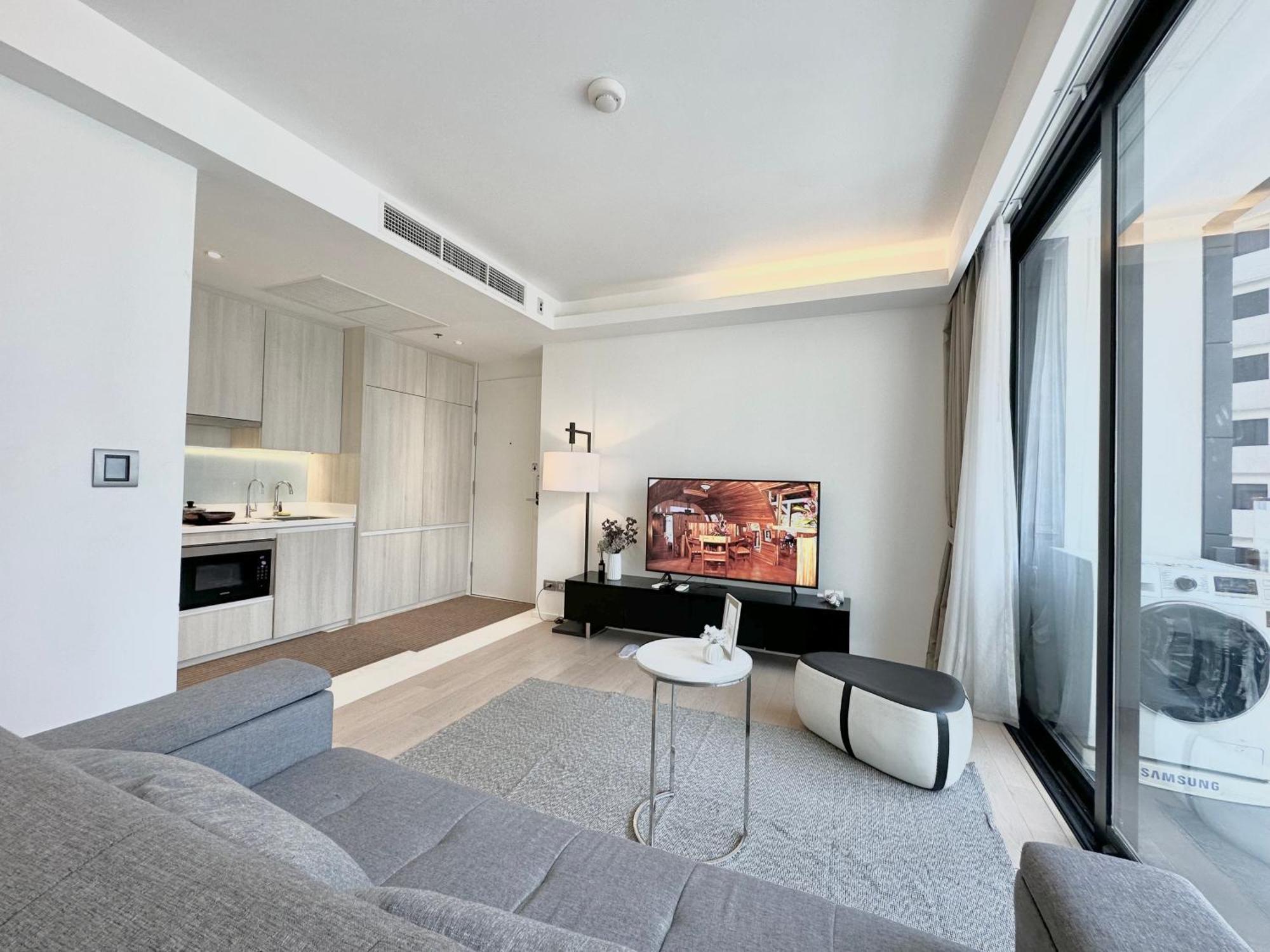 דירה Sukhumvit 11#luxury#pool#gym#bts Nana&mrt Sukhumvit#1br#max4ppl בנגקוק