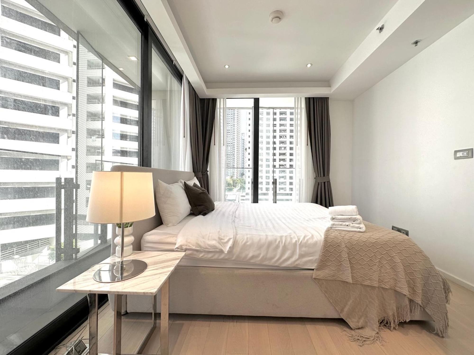 Sukhumvit 11#luxury#pool#gym#bts Nana&mrt Sukhumvit#1br#max4ppl בנגקוק